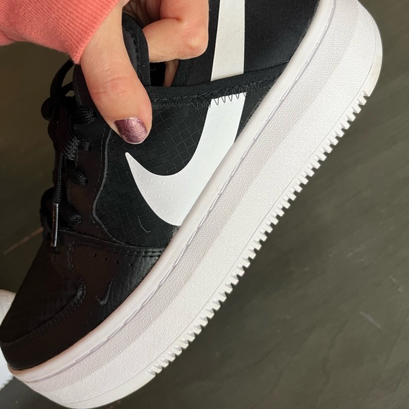 Nike Platform tennis shoes - Picture 6 of 11